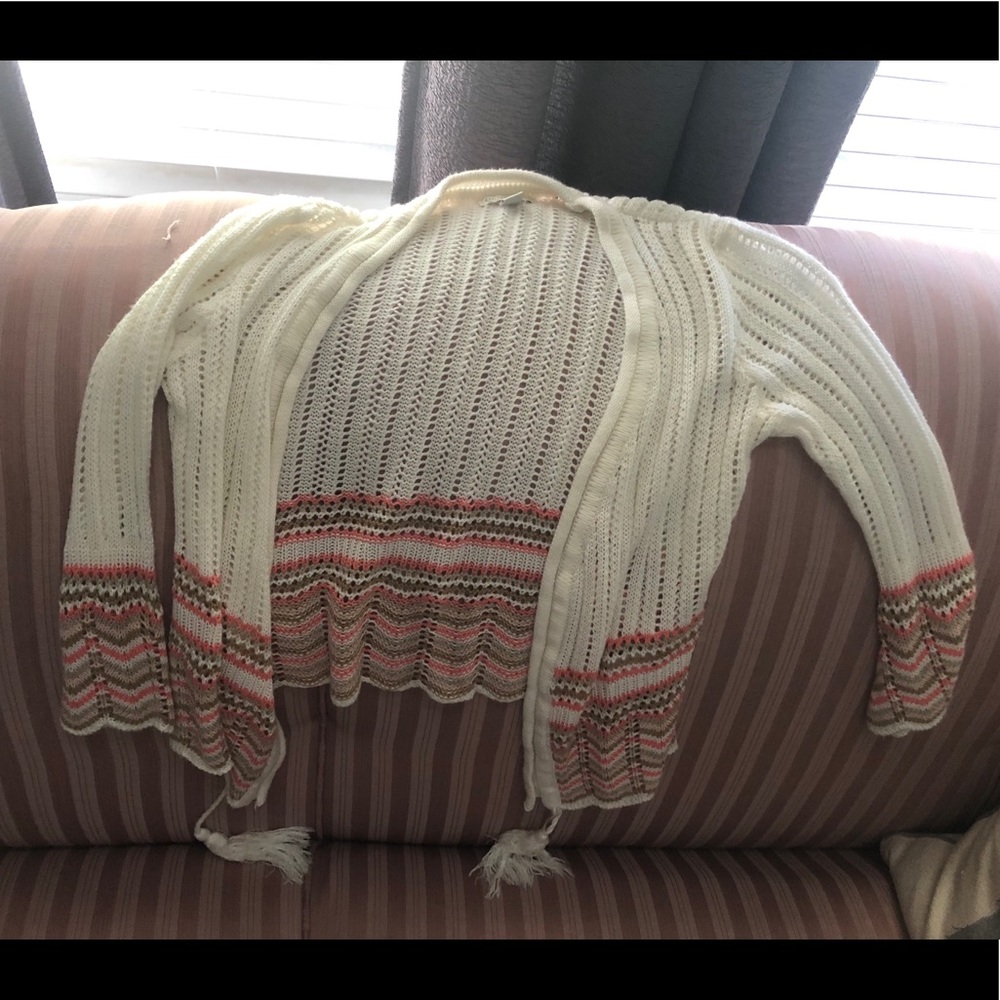 Super cute cardigan!